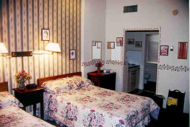 Biltmore Suites Hotel Baltimore Room photo